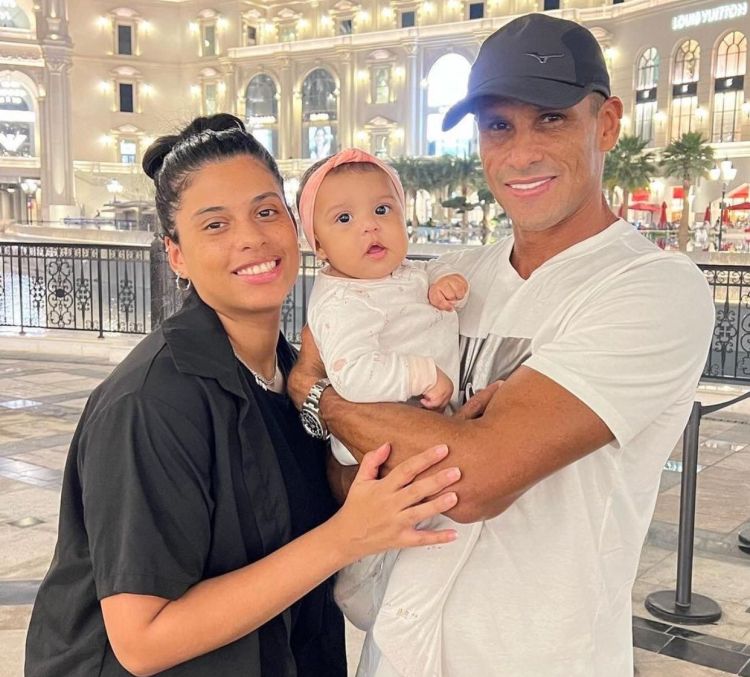 Rivaldo Celebrates His Daughter Thamirys Ferreira's Birthday As She Clocks 26 Years | Futball News
