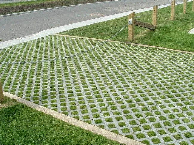 Mẫu gạch chống gió cho sân vườn