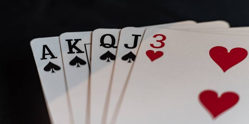 Poker 5 Lá - Chia Sẻ Kỹ Thuật Chơi Hiệu Quả