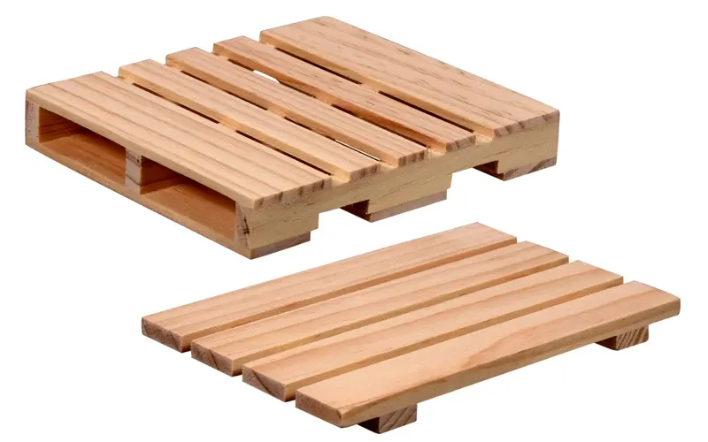 Pallet gỗ thông là loại pallet được làm từ nguyên liệu chính là gỗ thông.