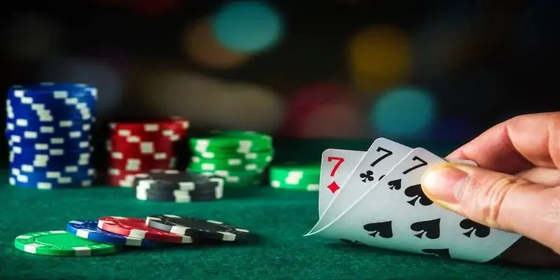 Hướng dẫn cách luôn thắng với 3 lá bài trên Topgamebai